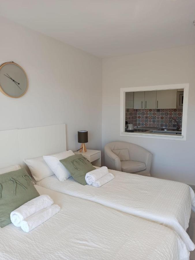 Apartamento Carihuela Nucleo Cristal Torremolinos Exterior foto